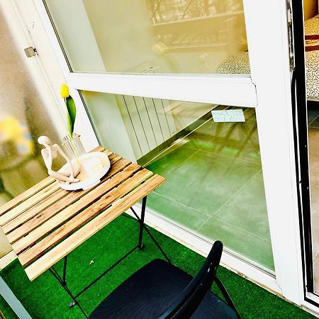 Dream Dwell Paris-Two Bedrooms Apart Near Gare Du Nord Екстер'єр фото